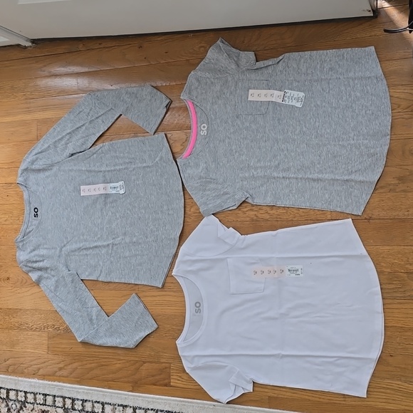 SO BRAND GIRLS 3 SHIRT BUNDLE ALL SIZE SMALL (7) - Picture 2 of 11